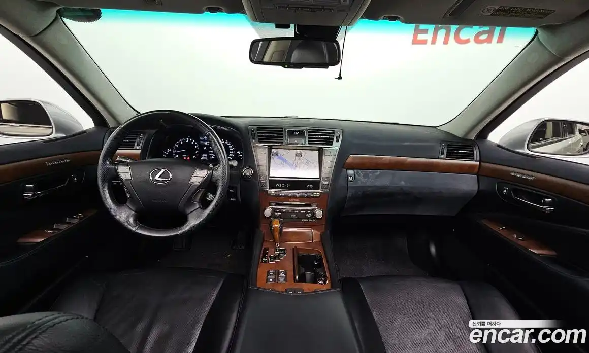 Lexus LS 2011 4.6 Автомат в Москве № 232030, фото 19