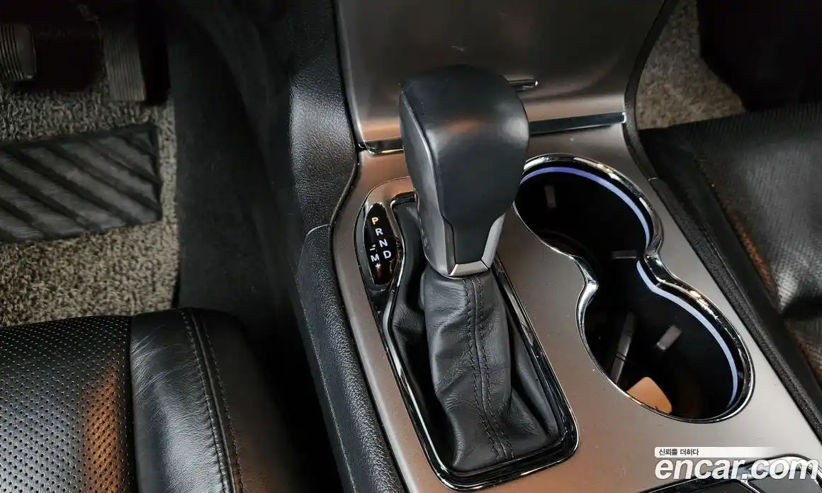 Jeep Cherokee 2019 3.6 Автомат в Москве № 232539, фото 2