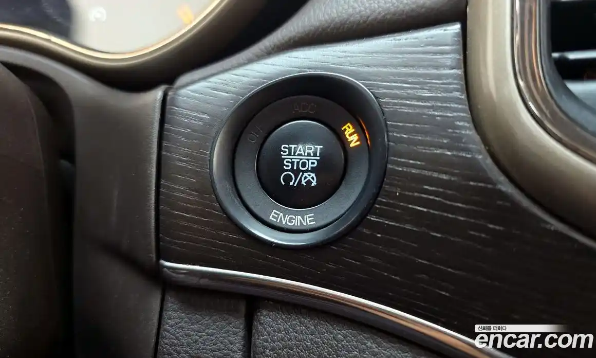 Jeep Cherokee 2014 3.0 Автомат в Москве № 232624, фото 12