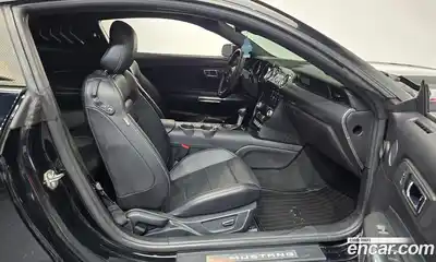 Ford Mustang 2017 2.3 Автомат в Москве № 255541, миниатюра 2