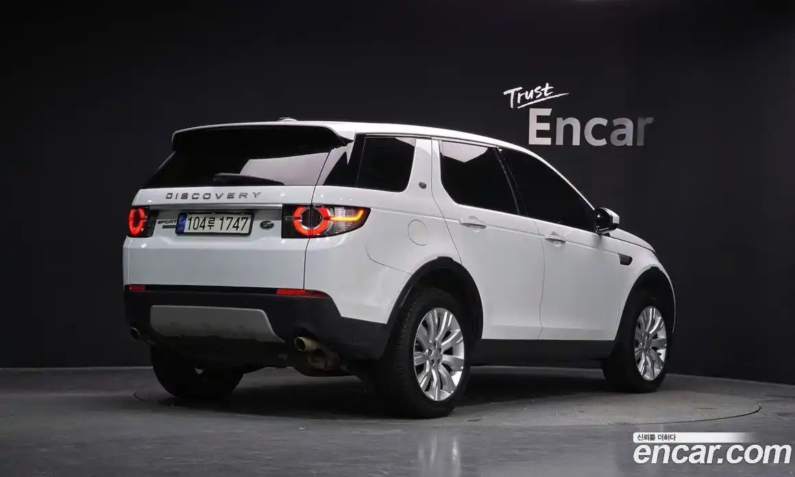 Land Rover Discovery Sport 2016 2.0 Автомат в Москве № 271304, фото 16