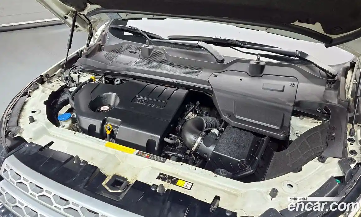 Land Rover Discovery Sport 2016 2.0 Автомат в Москве № 271304, фото 19