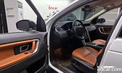Land Rover Discovery Sport 2016 2.0 Автомат в Москве № 271304, миниатюра 4