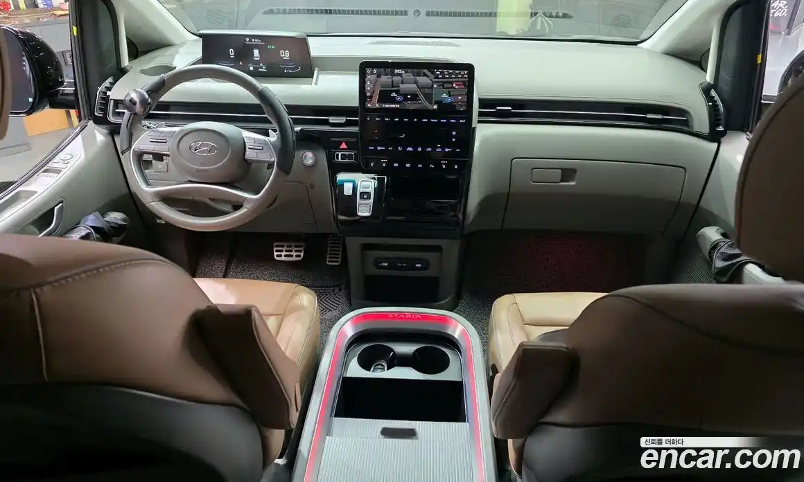 Hyundai Staria 2023 2.2 Автомат в Москве № 2780, фото 3