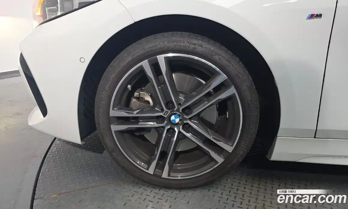 BMW 1-Series 2024 2.0 Автомат в Москве № 279248, фото 8