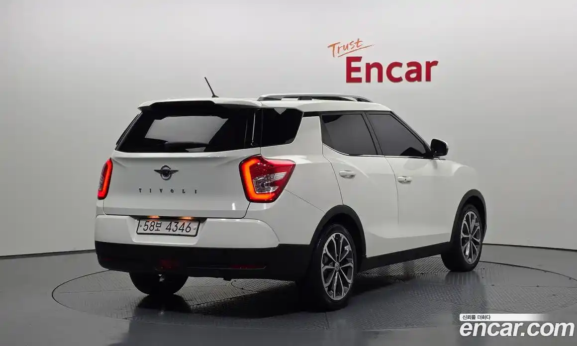 SsangYong TIBOLI 2017 1.6 Автомат в Москве № 28319, фото 9