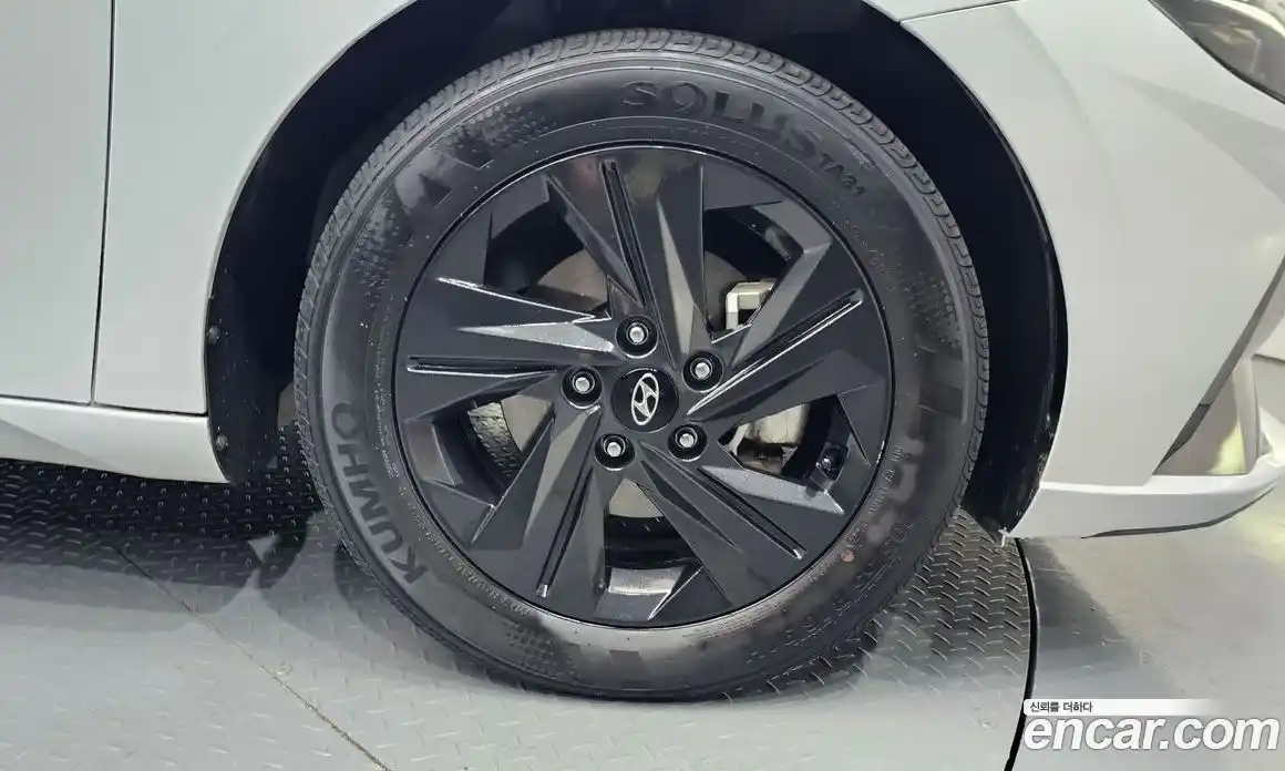 Hyundai Avante 2023 1.6 Автомат в Москве № 283633, фото 4