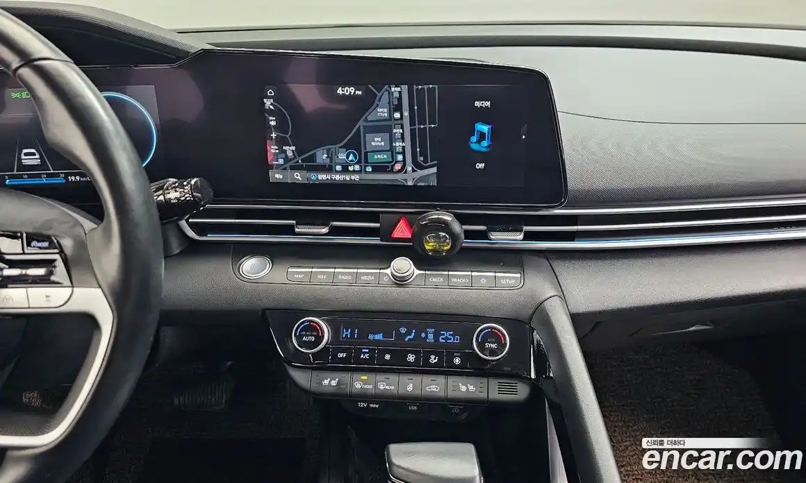 Hyundai Avante 2023 1.6 Автомат в Москве № 283633, фото 5