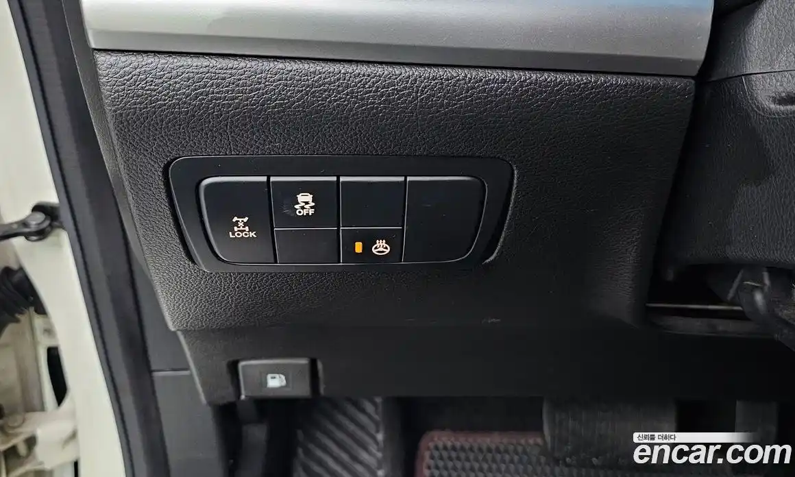 SsangYong Korando 2013 2.0 Автомат в Москве № 30089, фото 16