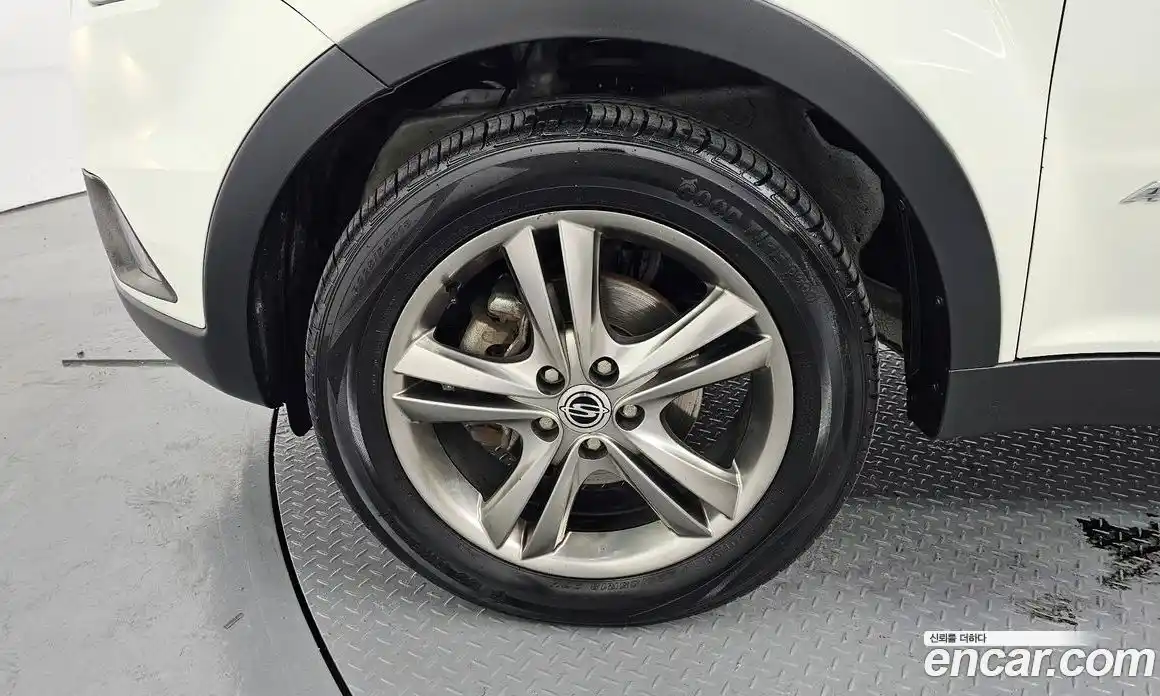 SsangYong Korando 2013 2.0 Автомат в Москве № 30089, фото 4