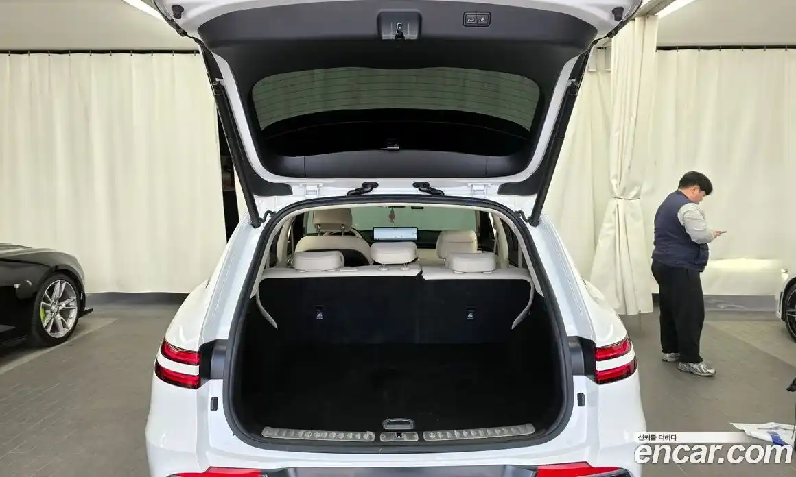 Genesis GV70 2021 2.5 Автомат в Москве № 308916, фото 13