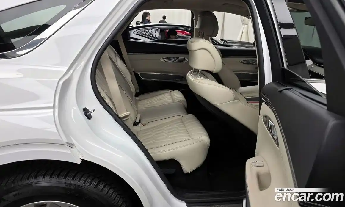 Genesis GV70 2021 2.5 Автомат в Москве № 308916, фото 16