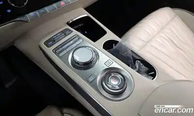 Genesis GV70 2021 2.5 Автомат в Москве № 308916, миниатюра 2