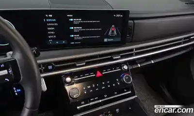 Hyundai Santa Fe 2025 1.6 Автомат в Москве № 330387, миниатюра 3