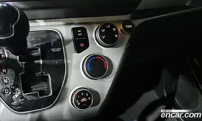 Kia Ray 2022 1.0 Автомат в Москве № 331328, миниатюра 12