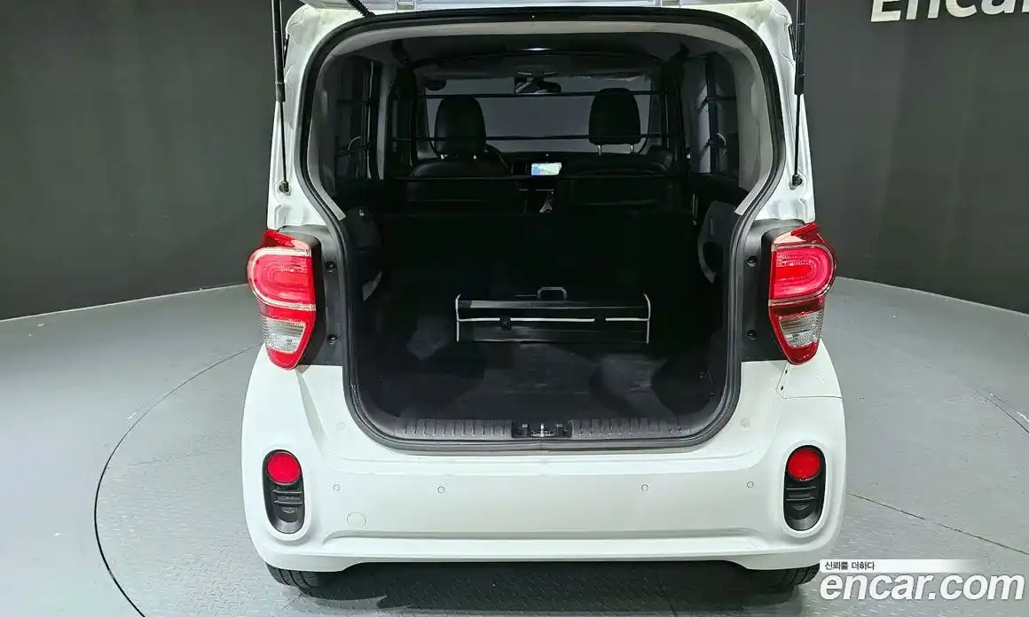 Kia Ray 2022 1.0 Автомат в Москве № 331328, фото 17