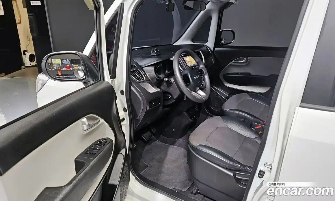 Kia Ray 2022 1.0 Автомат в Москве № 331328, фото 6