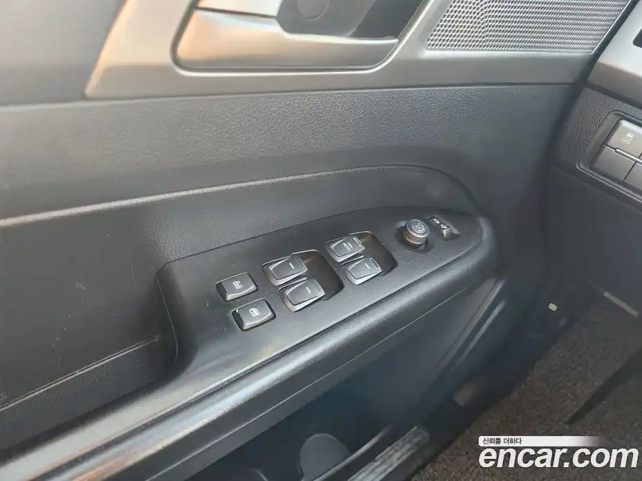 SsangYong Rexton 2019 2.2 Автомат в Москве № 35392, фото 6