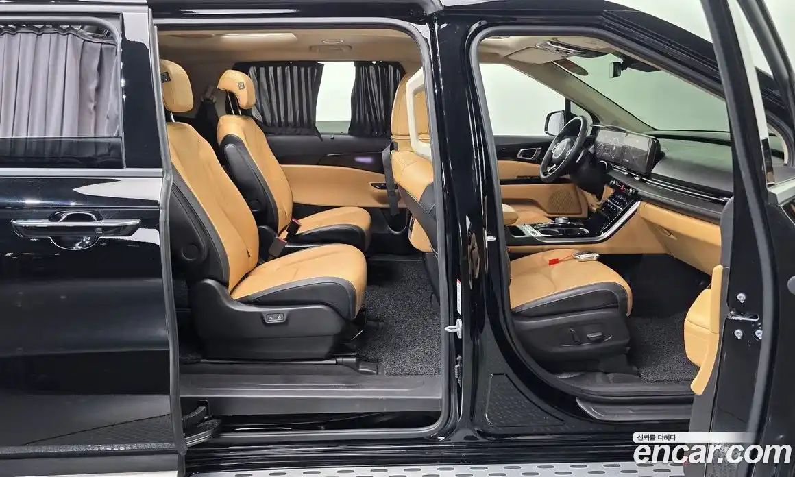 Kia Canival 2023 2.2 Автомат в Москве № 50982, фото 15