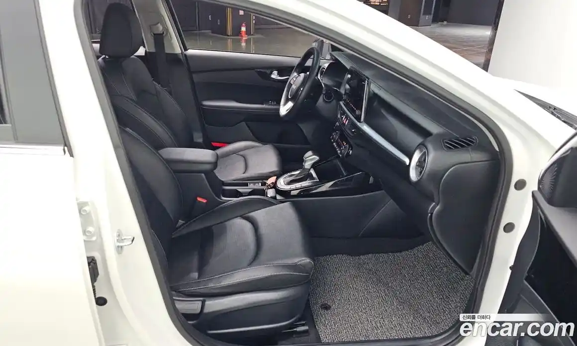 Kia K3 2022 1.6 Автомат в Москве № 53303, фото 19