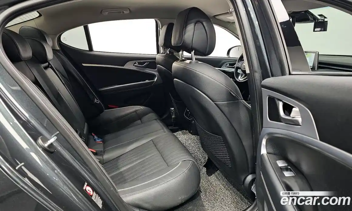 Genesis G70 2018 2.0 Автомат в Москве № 56822, фото 19