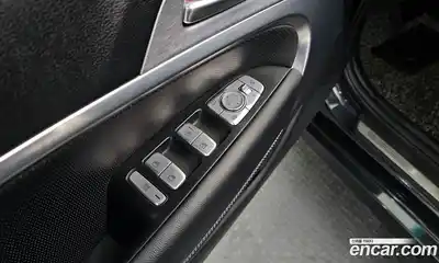 Genesis G70 2018 2.0 Автомат в Москве № 56822, миниатюра 4