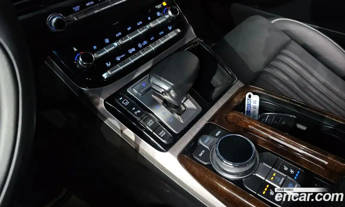 Genesis EQ900 2016 5.0 Автомат в Москве № 58430, фото 1