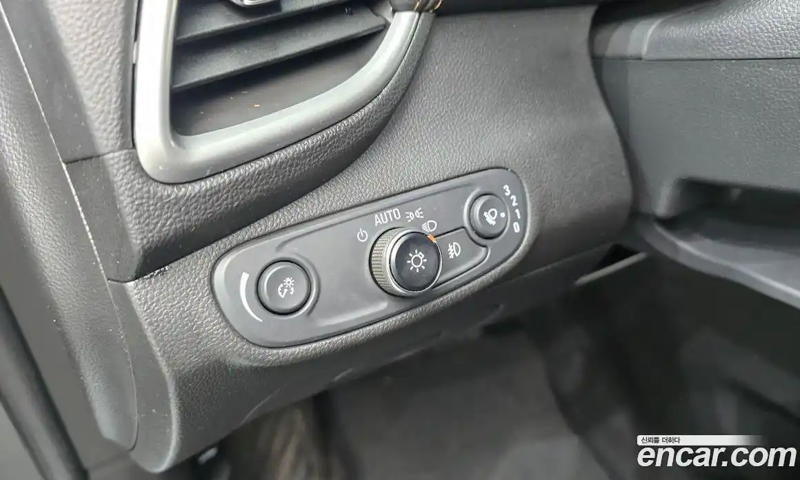 Chevrolet Trax 2018 1.4 Автомат в Москве № 104541, фото 18