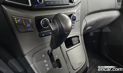 Hyundai Starex 2017 2.5 Автомат в Москве № 111410, миниатюра 11