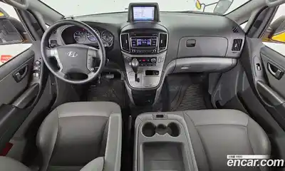 Hyundai Starex 2017 2.5 Автомат в Москве № 111410, миниатюра 6