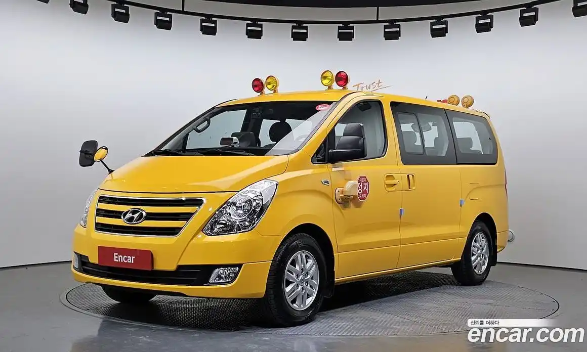 Hyundai Starex 2017 2.5 Автомат в Москве № 111410, фото 7