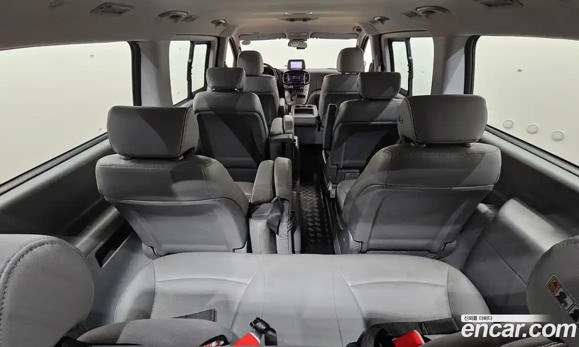 Hyundai Starex 2017 2.5 Автомат в Москве № 111410, фото 9