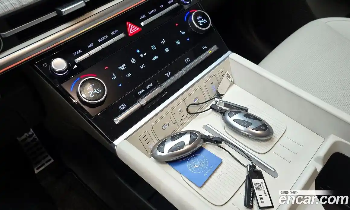 Hyundai Santa Fe 2024 1.6 Автомат в Москве № 113007, фото 17