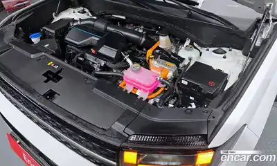 Hyundai Santa Fe 2024 1.6 Автомат в Москве № 113007, миниатюра 4