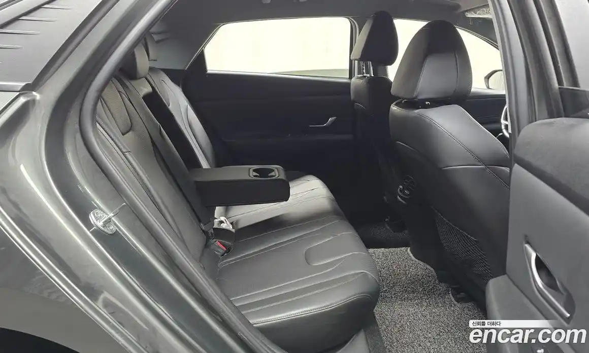 Hyundai Avante 2022 1.6 Автомат в Москве № 116191, фото 7