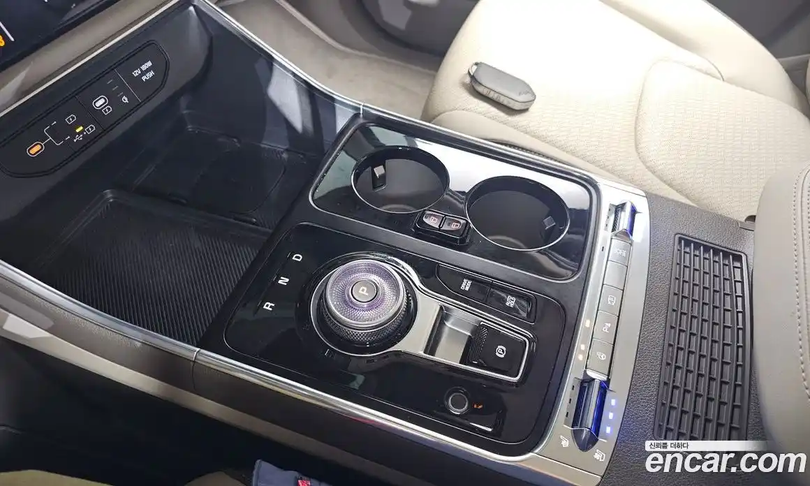 Kia Canival 2024 3.5 Автомат в Москве № 117208, фото 18