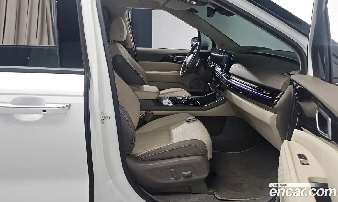 Kia Canival 2024 3.5 Автомат в Москве № 117208, фото 8