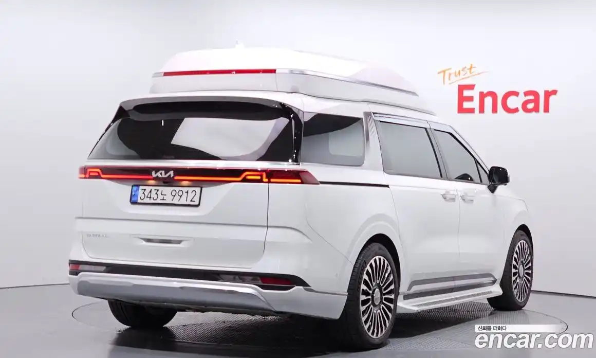 Kia Canival 2023 2.2 Автомат в Москве № 120005, фото 3