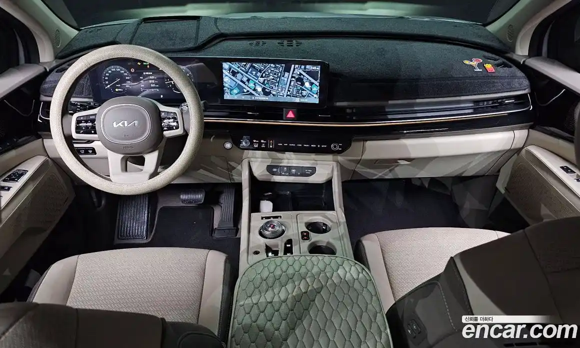 Kia Canival 2024 3.5 Автомат в Москве № 120222, фото 17