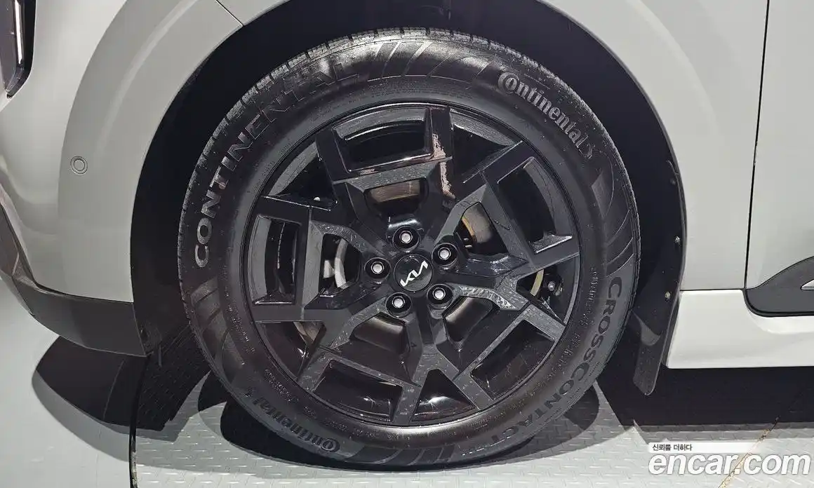 Kia Canival 2024 3.5 Автомат в Москве № 120222, фото 7