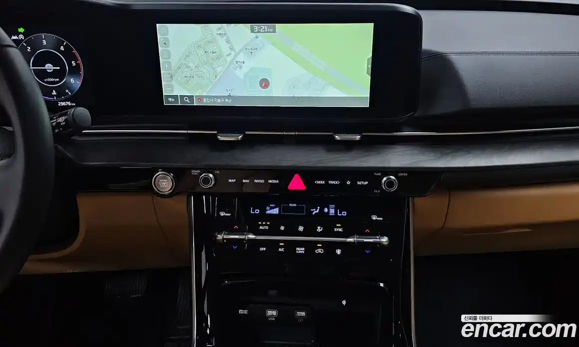 Kia Canival 2023 2.2 Автомат в Москве № 121182, фото 18