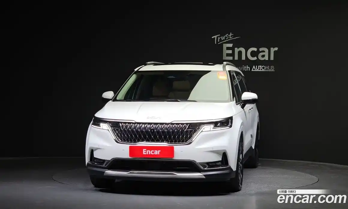 Kia Canival 2023 2.2 Автомат в Москве № 121182, фото 3