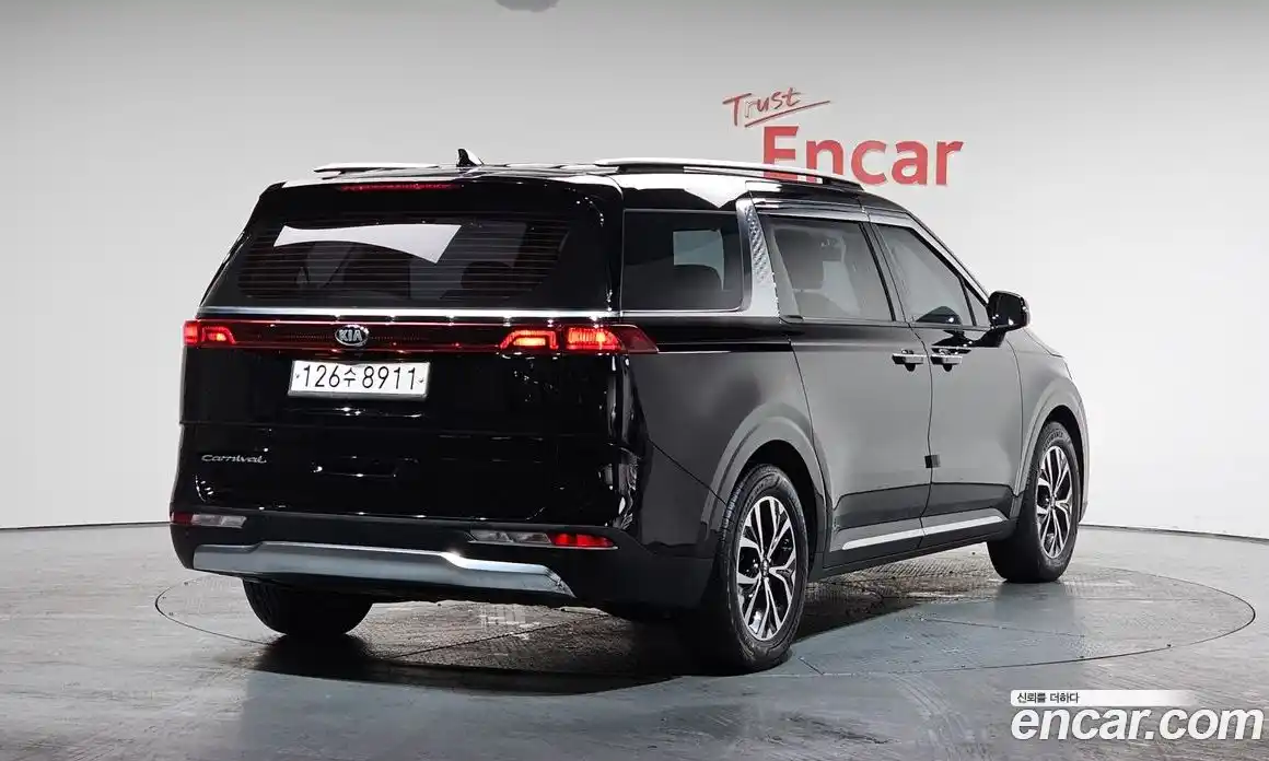 Kia Canival 2021 2.2 Автомат в Москве № 122301, фото 11