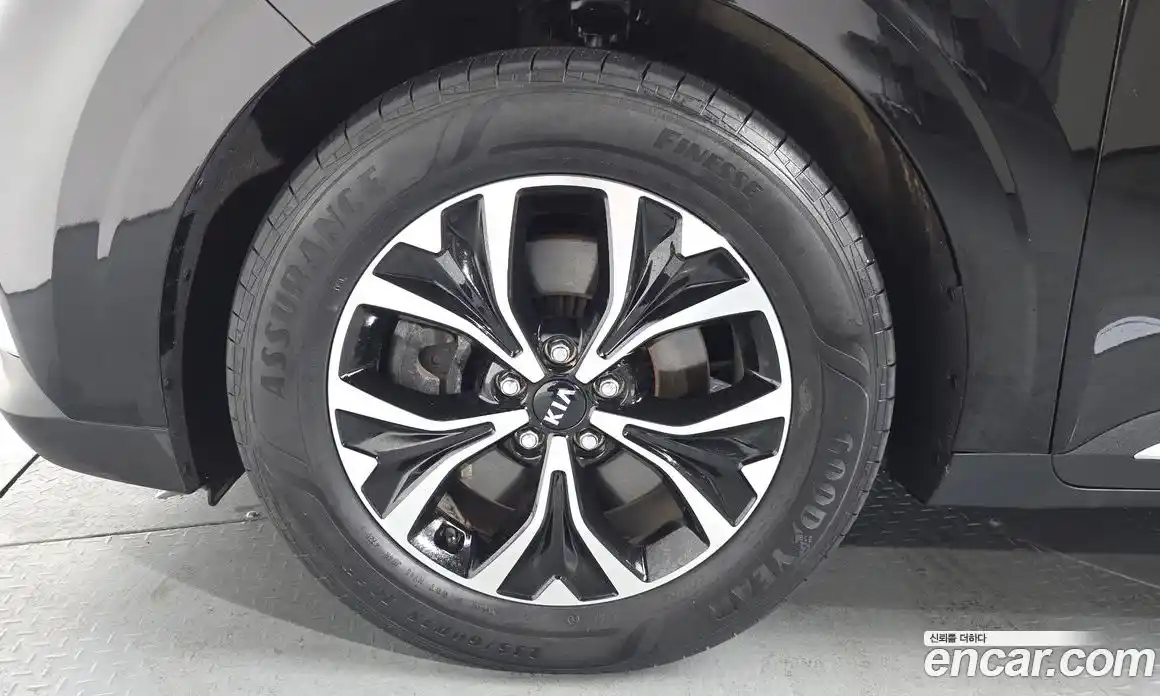 Kia Canival 2021 2.2 Автомат в Москве № 122301, фото 19