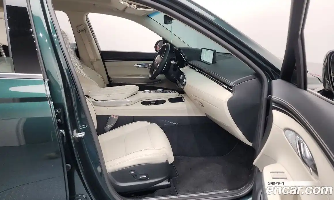 Genesis GV70 2022 2.5 Автомат в Москве № 122510, фото 4