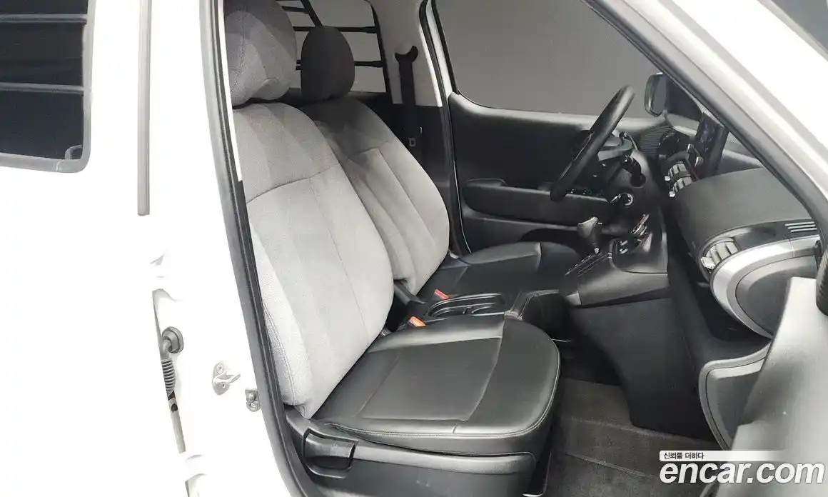 Hyundai Casper 2023 1.0 Автомат в Москве № 126855, фото 17