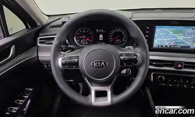Kia K5, 2021