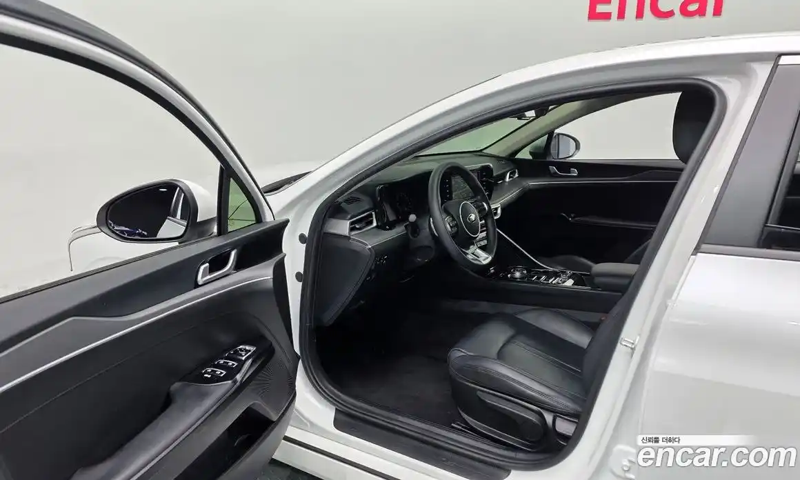 Kia K5 2021 2.0 Автомат в Москве № 128551, фото 15