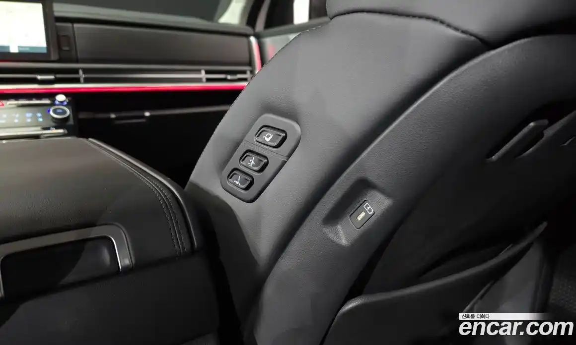 Hyundai Santa Fe 2025 1.6 Автомат в Москве № 129865, фото 17