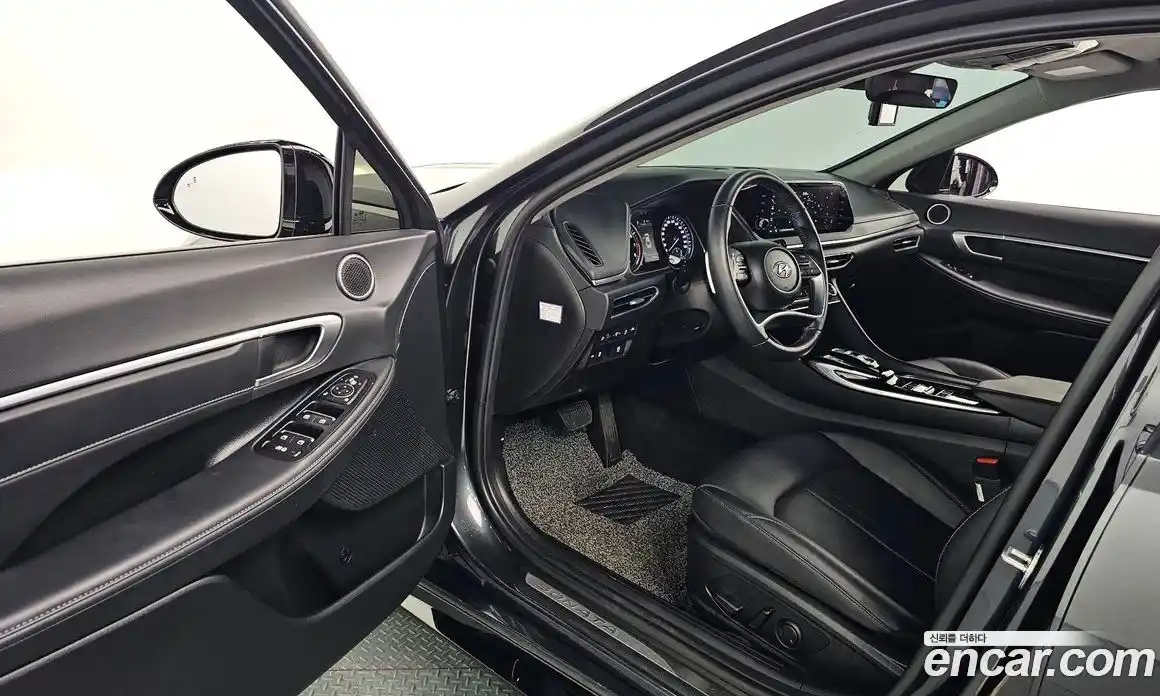 Hyundai Sonata 2022 2.0 Автомат в Москве № 130971, фото 13